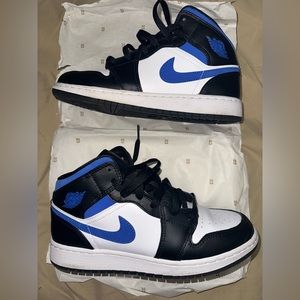 Air Jordan mid white and racer blue